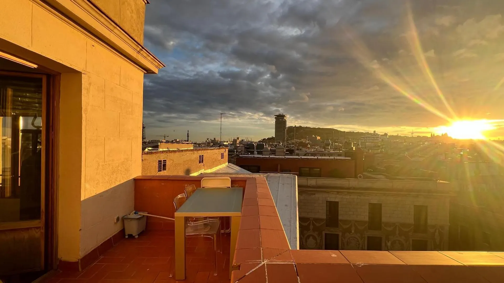 Penthouse With Private Terrace Daire Barselona